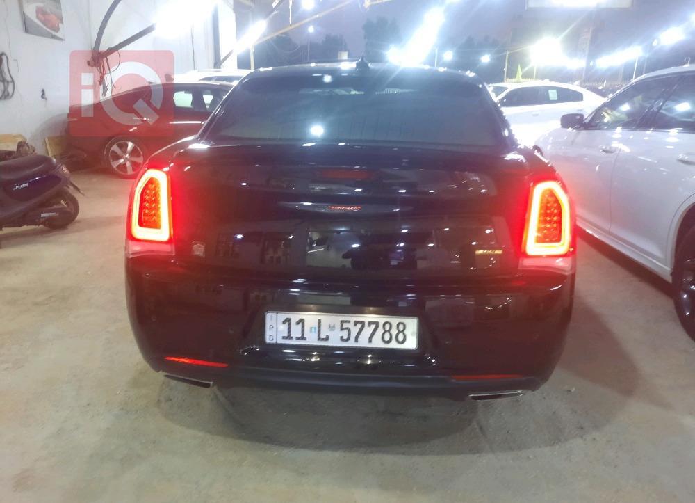كرايسلر 300